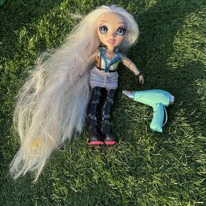 Rainbow High Doll Amaya Raine Hair Studio Rainbow‎ Glitter Sparkle Doll 2020 MGA
